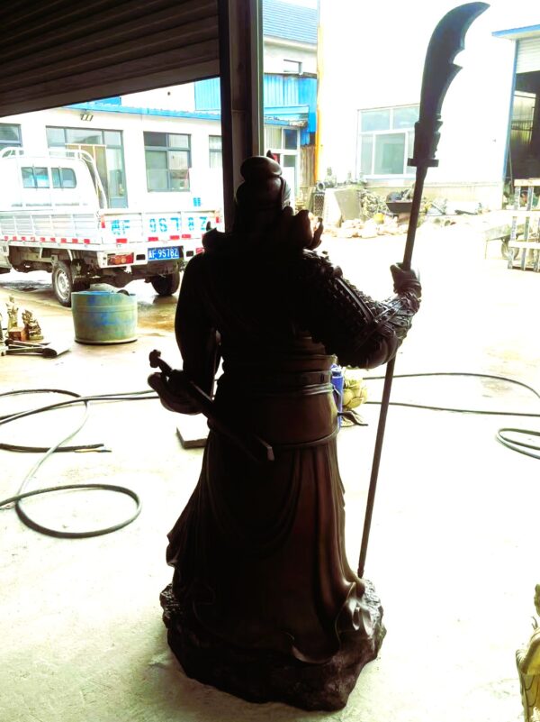 Statue of Guan Gong